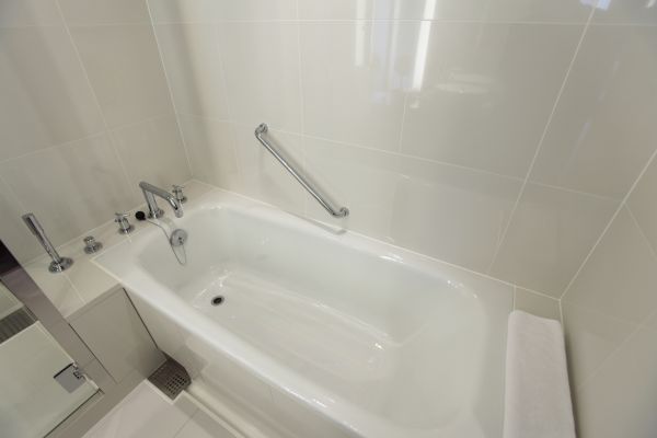 Bathtub Repair in Ellicott City